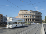 Omnibus für Direkte Demokratie vor dem Kolosseum in Rom